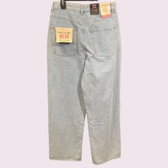 90s Loose Fit High Rise Straight Leg Jeans - Picture 2 of 8